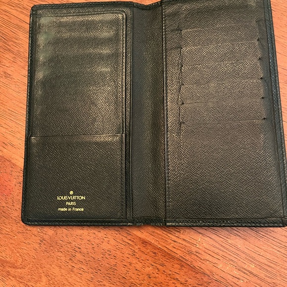 Louis Vuitton Taiga leather long wallet - Picture 2 of 5
